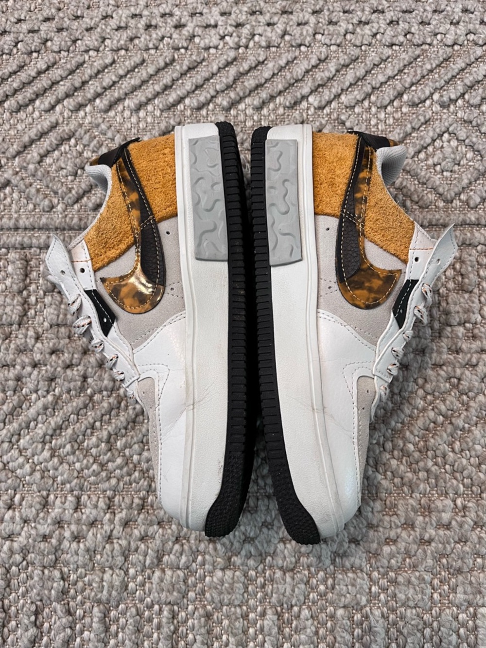 Nike Air Force Fontanka Shoes - Picture 4 of 10